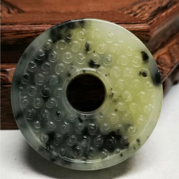 Ancient Natural Nephrite Jade AMAZING ARTISTIC Handcarved Circular - Picture 7 of 9